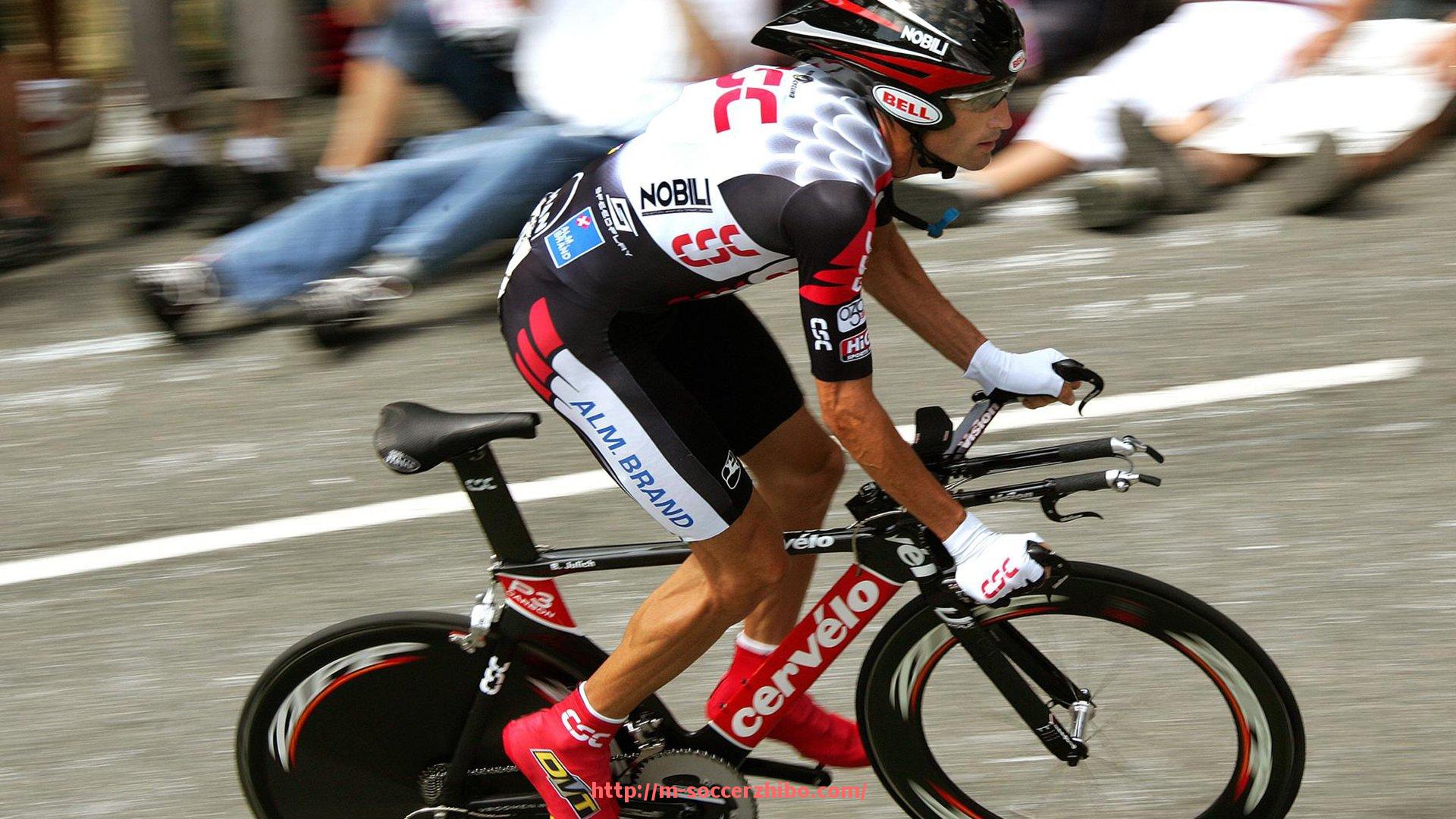 足球直播-专为胸部训练设计的健身器材有哪些？